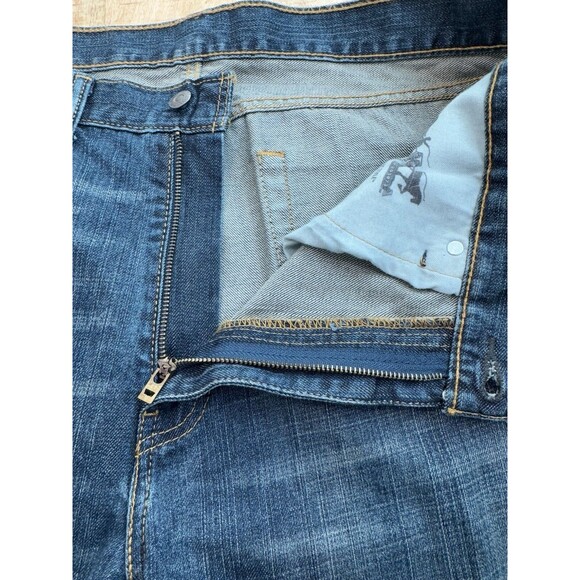 Levi's 505 Men's Straight Leg Denim Jeans Medium Wash Size 36 x 34 - Picture 3 of 12
